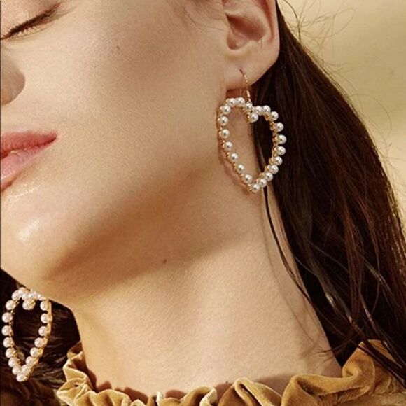 5/$25 HEART PEARL FAUX EARRINGS - Picture 9 of 13